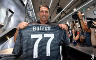 Vừa trở lại, Buffon đã khước từ đề nghị của cả Szczesny lẫn Chiellini