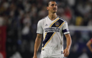 Sang Mỹ, Ibrahimovic vẫn bị 'truyền thống' của Man United đeo bám