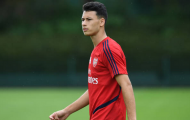 Thể hiện trên sân tập, tân binh Arsenal để lộ số áo 'khủng'