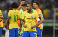 Tỏa sáng tại Copa America, Alves xuất sắc hơn cả huyền thoại Cafu?