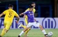 Cặp “song sát” Văn Quyết, Pape Omar giúp Hà Nội FC thắng như chẻ tre ở mọi đấu trường