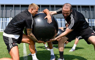 Ronaldo quay trở lại Ý, đồng đội có bài tập 'siêu lạ' cùng Sarri
