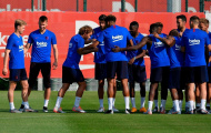 Ra mắt đồng đội, Griezmann, De Jong 'ốm đòn' vì các công thần