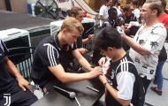 Dàn sao Juventus 'gây bão' khi đến Singapore