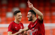 Bị cướp 'hù xanh mặt', Ozil vẫn đăng đàn 'nói cứng'