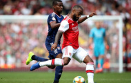 Rời sân sau 12 phút, trụ cột Arsenal phải dùng đến biện pháp y tế tức thời