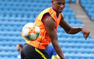 Khống chế bóng điệu nghệ, Rashford khiến cả đội trầm trồ