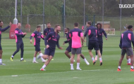 Video Mustafi xỏ háng Aubameyang trong buổi tập của Arsenal
