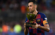 Suarez 'thân mật' với sao Arsenal trong ngày Barca giành cúp Joan Gamber