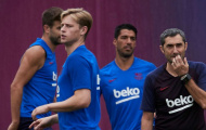 Trước 99.000 NHM, Suarez có một hành động khiến hàng thủ Arsenal ngỡ ngàng