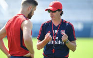 Vắng 'người cận vệ già thời Wenger', hàng thủ Arsenal còn bao nhiêu phần trăm chắc chắn?