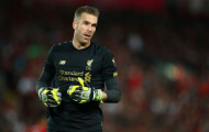 Van Dijk nói gì với 'kẻ đóng thế' cho Alisson?