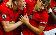 Tân binh Man Utd bật khóc sau khi sút tung lưới Chelsea