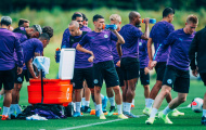 Mourinho đã đúng! Choáng với dàn 'tinh binh' của Man City trên sân tập