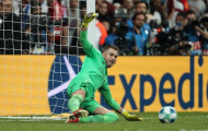 'Cô hồn' đeo bám, thủ môn người hùng của Liverpool dính chấn thương