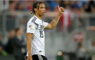 Sau cùng Low cũng phá vỡ im lặng về tình trạng chấn thương của Sane