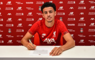 Sao mai The Kop chính thức gia hạn, chia sẻ mơ ước nối bước Gerrard