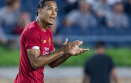 Huyền thoại 'nhắc nhẹ' Van Dijk: 'Anh ấy cần chơi tốt hơn một chút'