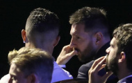 Ronaldo và Messi biểu cảm không ngờ khi Van Dijk được xướng tên