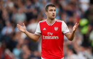 'Hàng thủ Arsenal đúng là trò hề'