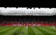 CĐV Man Utd: 'Bán quách miễn phí cái tên đó đi'