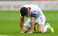 Lewandowski tiếp tục 'tệ hại', Ba Lan đã cảm thấy 'lạnh gáy'