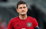 Trung vệ đắt giá nhất hành tinh như nghiệp dư, fan tìm ra Phil Jones mới