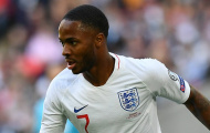 Sterling: 'Cậu ấy năn nỉ tôi chuyền cho 1 quả'