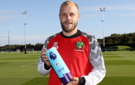 CHÍNH THỨC: Đánh bại Aguero, sao Norwich lập kỷ lục gây sốc ở Premier League