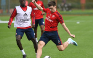 Chưa đá phút nào, tân binh Arsenal làm bẽ mặt 'kẻ thất sủng' trước cả đội
