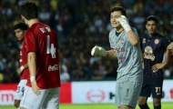 Văn Lâm giúp Muangthong United đánh bại đội bóng cũ Xuân Trường ở trận 'siêu kinh điển' Thai League