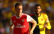 'Arsenal thi đấu như một đội bán chuyên'