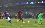 CHOÁNG! Van Dijk gây sửng sốt, tạo 'cú lừa' kiến tạo cho đối thủ sút tung lưới Liverpool