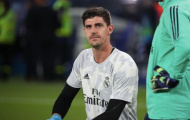 Bị 'xé tan' mành lưới, Courtois vẫn mạnh miệng chỉ trích đồng đội