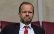 XONG! Rõ chân tướng hình ảnh Ed Woodward cáu giận Phil Jones khi M.U bại trận
