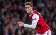 CHOÁNG! Đá 71 phút, Ozil làm điều cả đội đối thủ cộng lại cũng không bằng