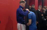 Cầu thủ Rochdale làm điều điên rồ, Man Utd thì hành động ý nghĩa dù chơi tệ