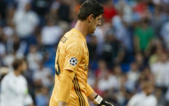 Bị thay ra chỉ sau 45 phút, Courtois đang bị Bernabeu 'ám' ra sao?