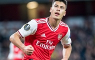 Tân binh Arsenal lập cú đúp và đây là phản ứng của Aubameyang trên ghế dự bị