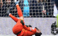 CHOÁNG! Lloris chấn thương 'kinh hoàng', De Gea chỉ còn biết làm 1 điều