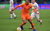 Van Dijk mắc sai lầm, Hà Lan nhọc nhằn bảo vệ ngôi đầu bảng