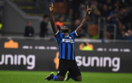10 khoảnh khắc ấn tượng trên sân cỏ Serie A vào đêm qua