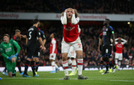 VAR xuất hiện, Arsenal mất 3 điểm theo kịch bản không tưởng