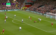  Gary Neville: 'Họ hoàn toàn bị ngộp ở phía sau'