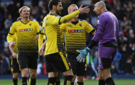 Trước Tim Krul, những thủ môn nào từng đẩy 2 quả pen ở một trận Premier League?