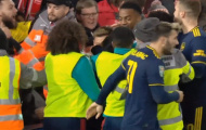 Ăn mừng bàn thắng như vô địch, Arsenal nhận cái kết quá đắng