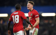 SỐC! Hổ báo lớn tiếng, đội trưởng Man Utd bị Jorginho thụi thẳng mặt