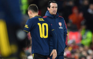 Rút Ozil khỏi sân chỉ sau 65 phút, Emery phá vỡ im lặng