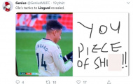 Cười vỡ bụng với loạt ảnh chế Solskjaer trao tờ giấy cho Lingard