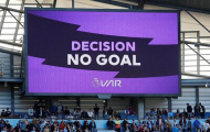 ''Giọt nước tràn ly'', các CLB Premier League đòi cải tổ VAR